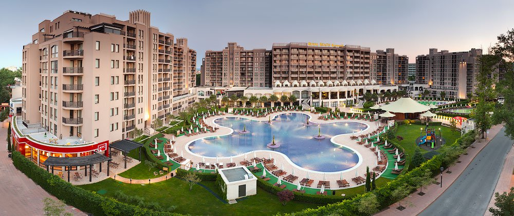 ГАЛАКСИ ИНВЕСТМЪНТ ГРУП ООД/ Royal Beach Barcelo logo